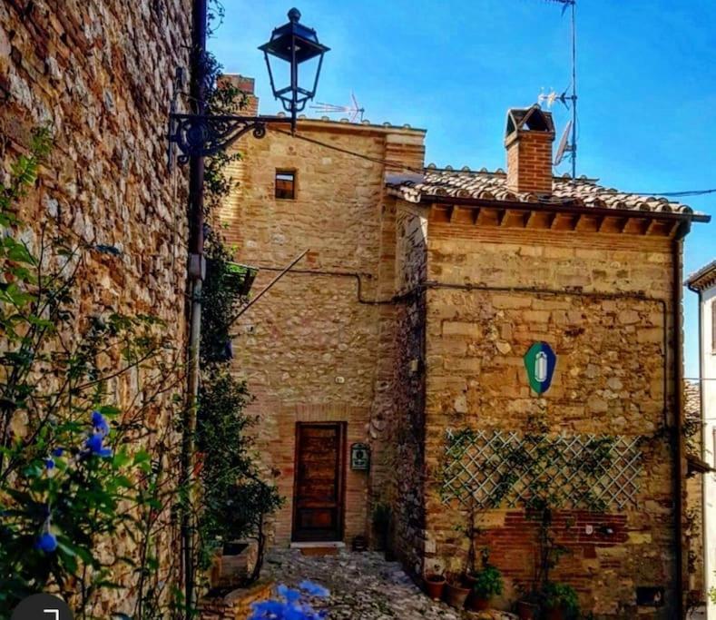 *La Torre Di Amelia* Nel Cuore Dell' Umbria Kültér fotó